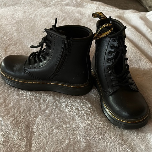 Gently Loved Dr Martens Jr Zavala Combat Leather Boots Unisex - Picture 8 of 11